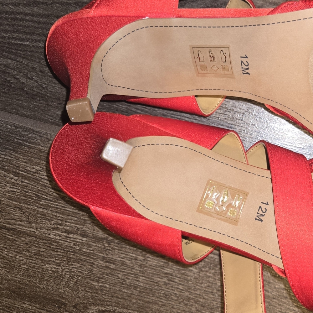 Heels. - Picture 5 of 8